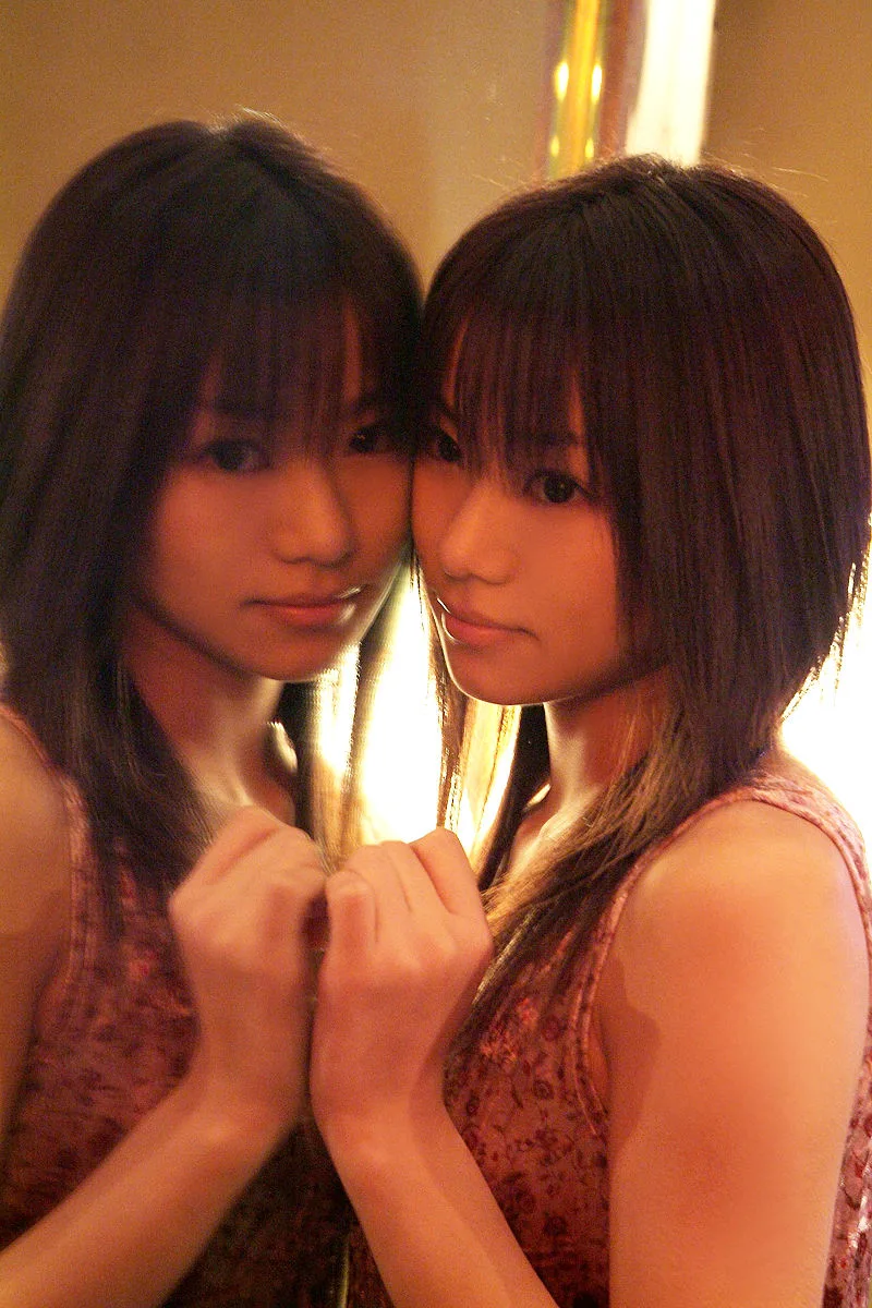 [Mặt trước] Album ảnh "Cô gái thuần khiết" của Miyuki Umikawa - 3